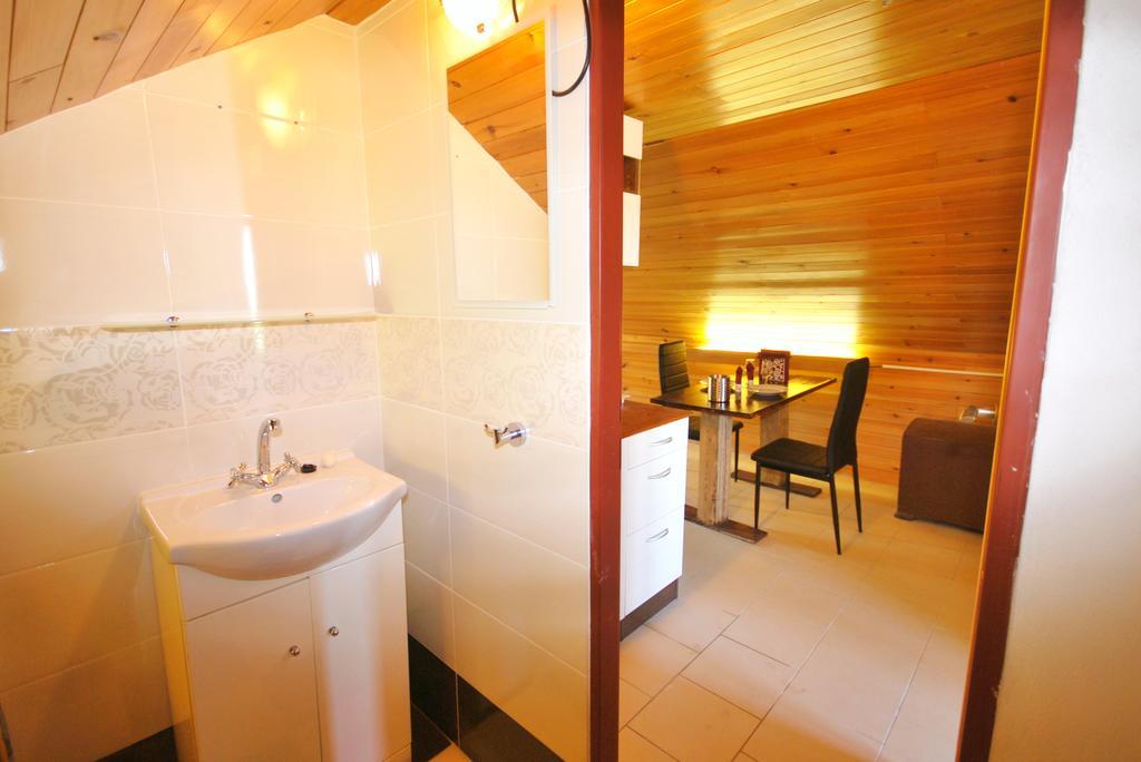 Apartments Zbraslav Прага Экстерьер фото